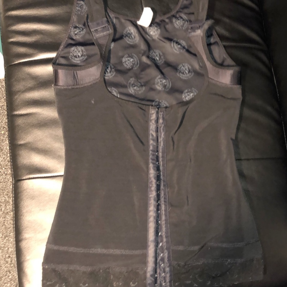 Waist trainer